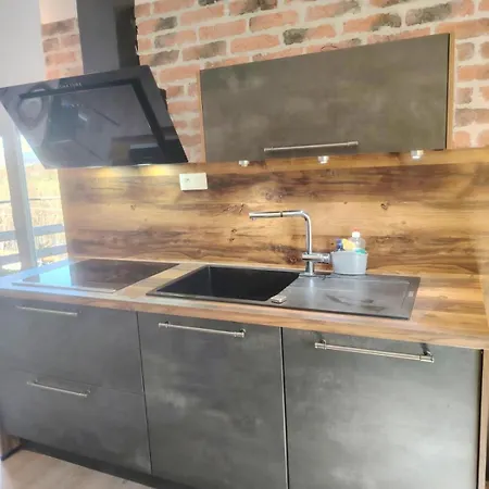 Casa vacanze Charmante Petite Maison Terrasse Vue Sur L'allier *